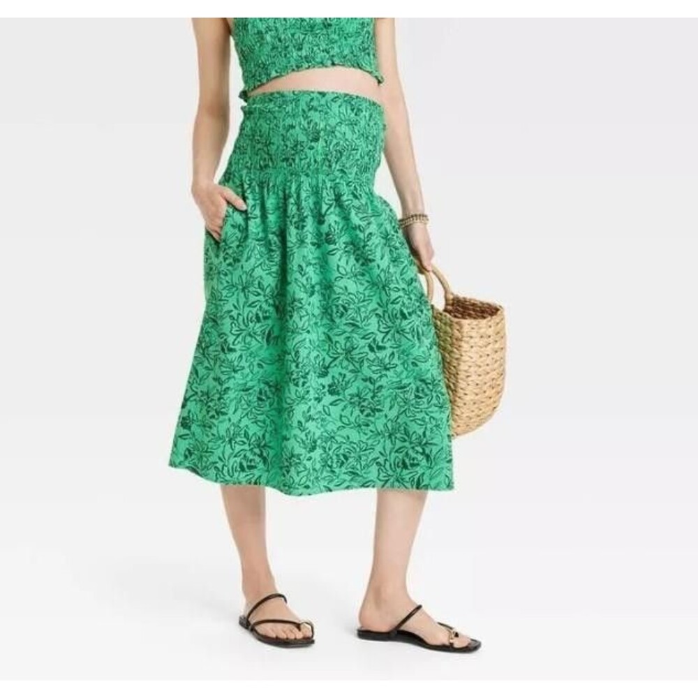 NEW Green Sz Small Maternity Casual or Dress Smocked Waist Midi Skirt Pockets